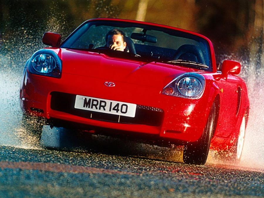  Toyota MR2 Roadster 1999 года  (UK) (фото 13 из 14)
